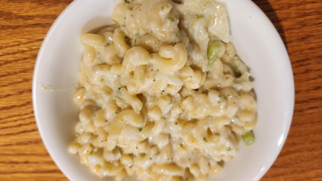 A picture of the One Pot Creamy Cauliflower Mac and Cheese recipe.